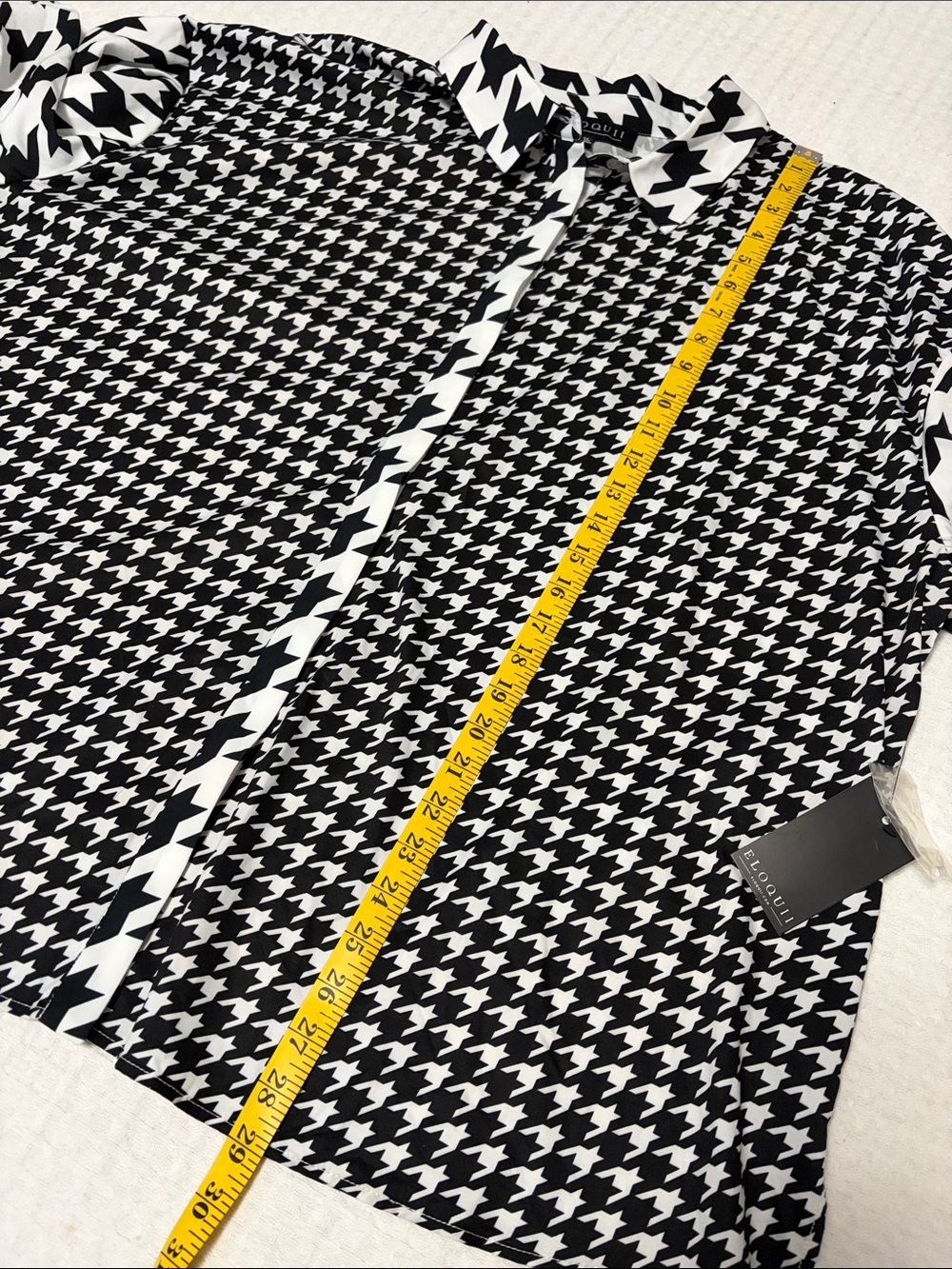 Eloquii Black and White Houndstooth Button-Down Puff Sleeve Blouse Size 24 - Picture 12 of 16